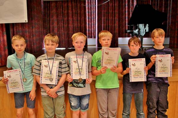 AK u12, v.l.n.r.: 1. Aaron Bre (SAV Torgelow), 2. Niklas Wil (SAV Torgelow), 3. Piet Gromann (SAV Torgelow), 4. Falko Fichtner (SAV Torgelow), 5. Robert  Kerth (Motesorri  Grundschule Greifswald), 6. Mathis Klpzig (SV Gryps)